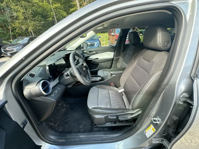 Used 2024 Gray Chevrolet LT image 23