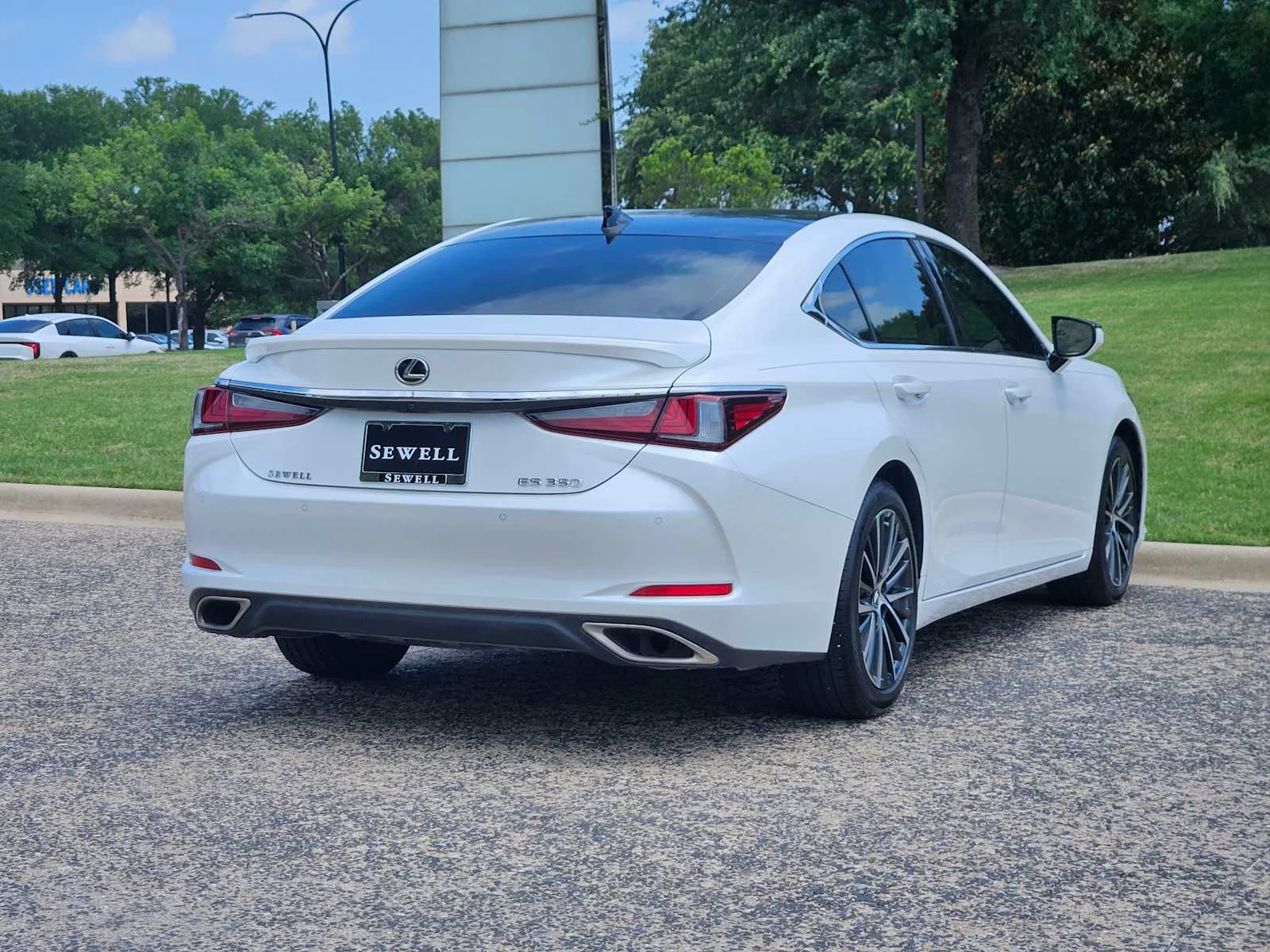 Certified Used 2023 EMINENT WHITE PEARL Lexus  image 4