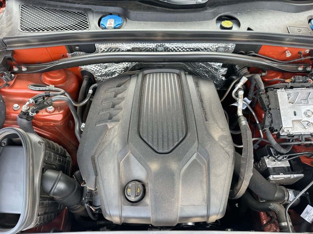 Used 2024  Porsche T image 23