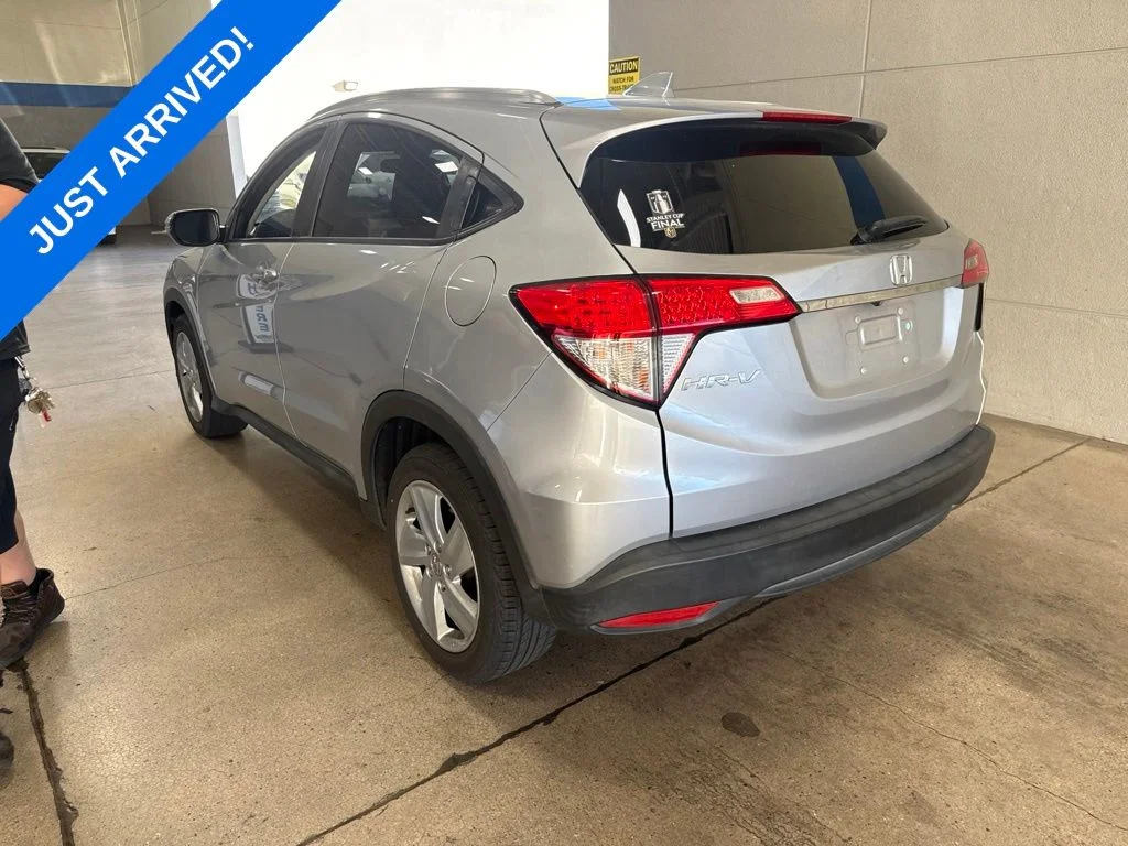 Certified Used 2019 Lunar Silver Metallic Honda EX image 4