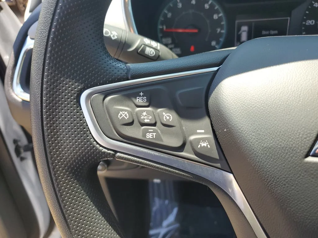 Used 2023 Summit White Chevrolet LS image 28