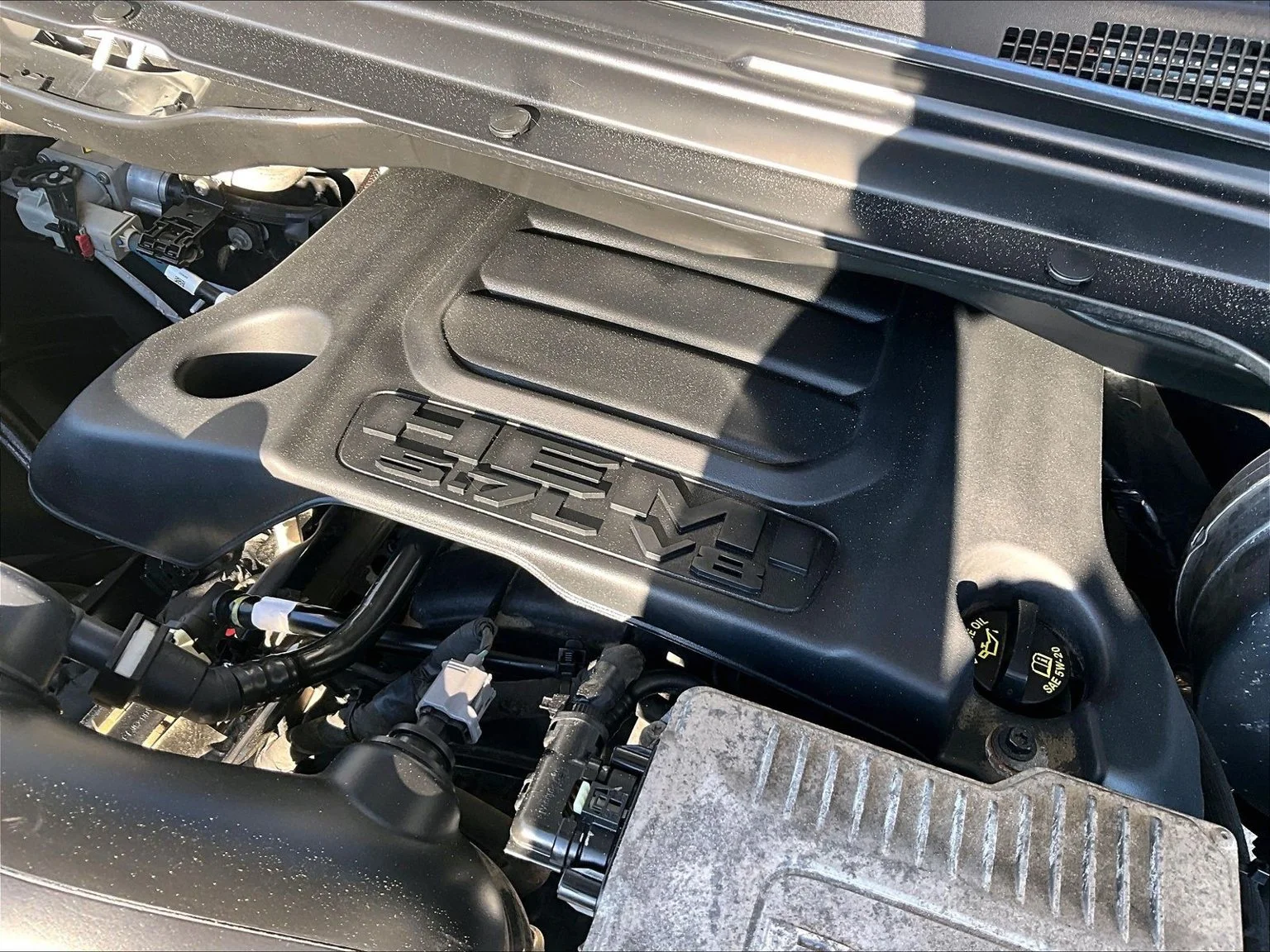 Used 2020 Off-white Ram Limited image 35