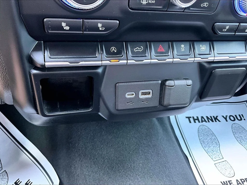 Used 2021 Red GMC Elevation image 31