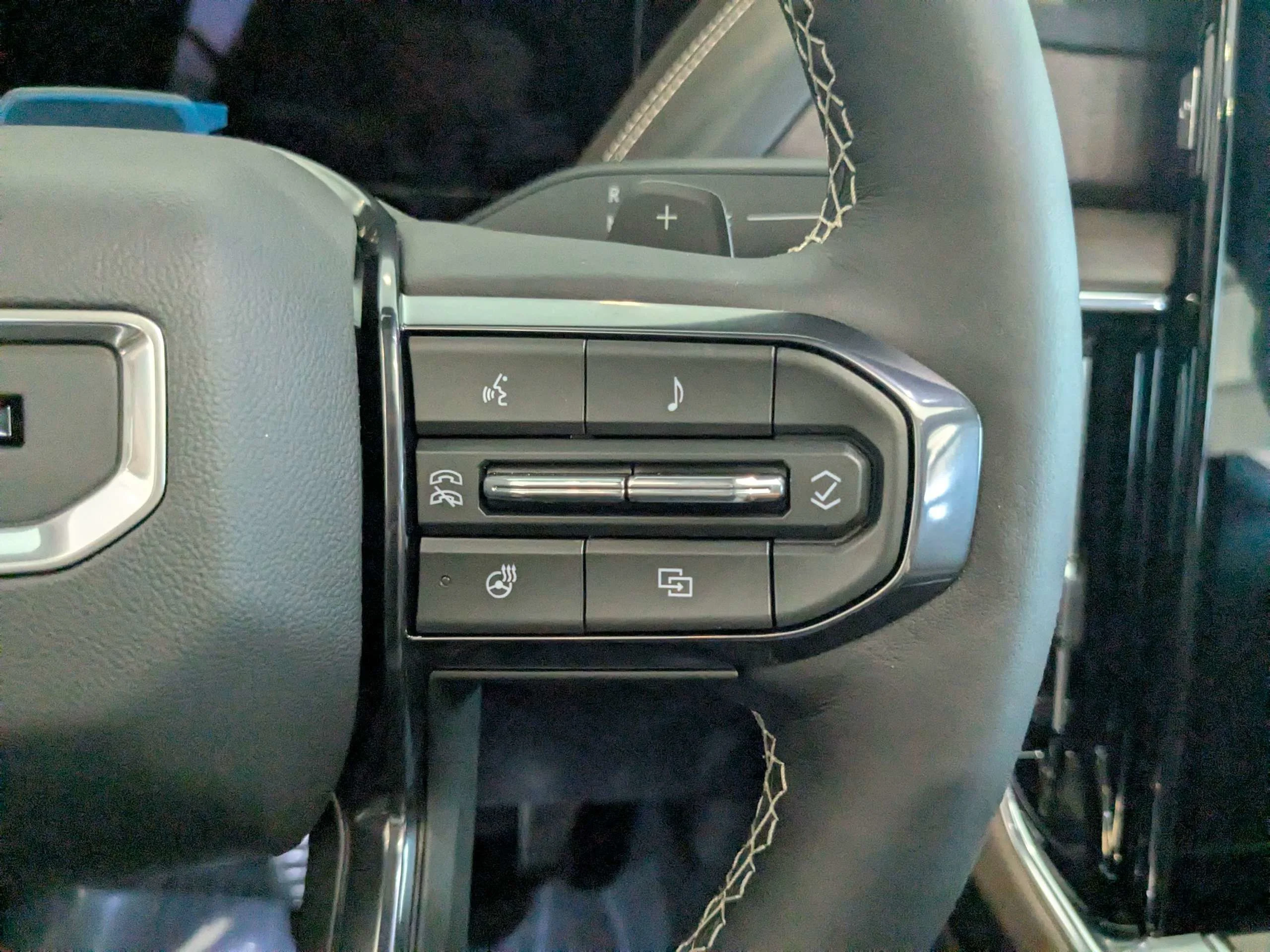 2027 GMC Yukon Denali Ultimate - Photo 28