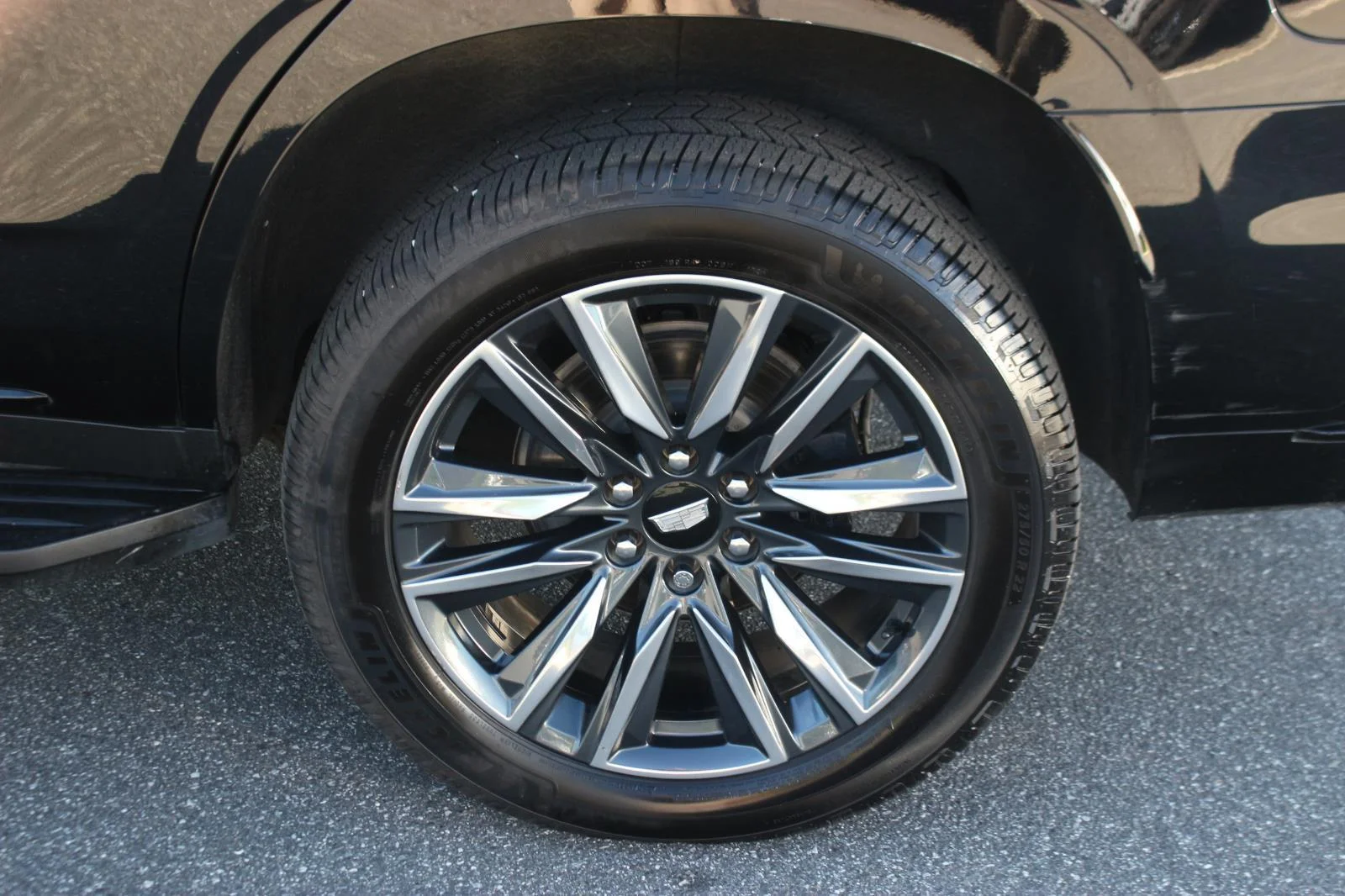 Used 2021 BLACK RAVEN Cadillac Sport image 39