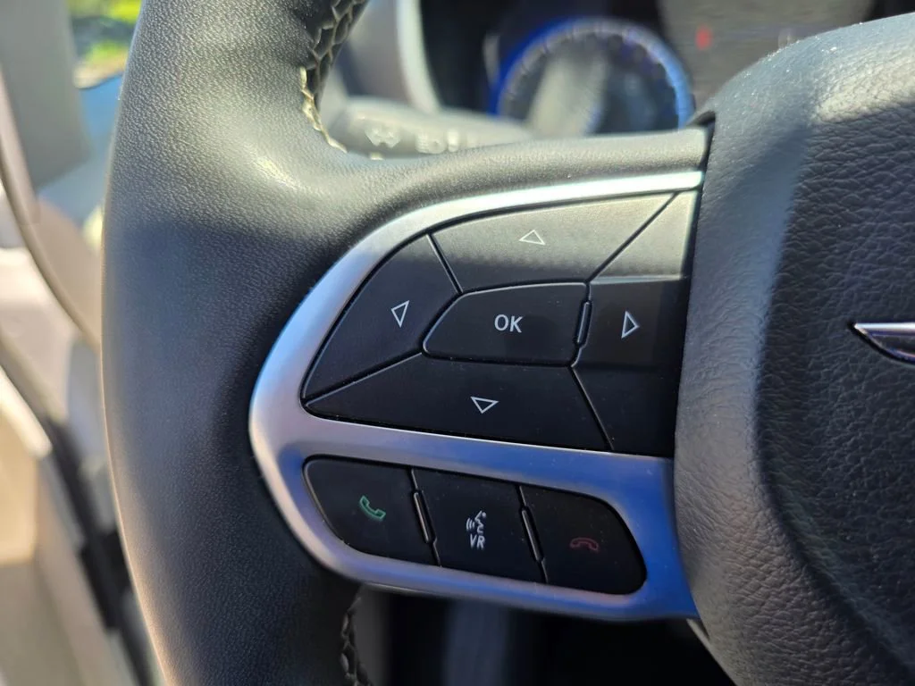 Used 2024  Chrysler Touring L image 23