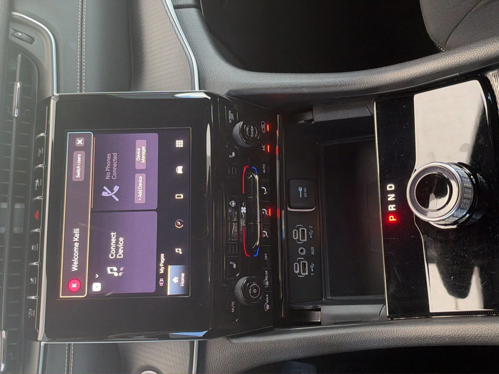 Used 2024 Silver Zynith Jeep Laredo X image 19