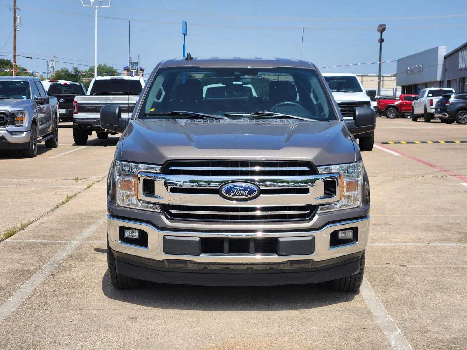 Used 2020 Gray Ford XLT image 2