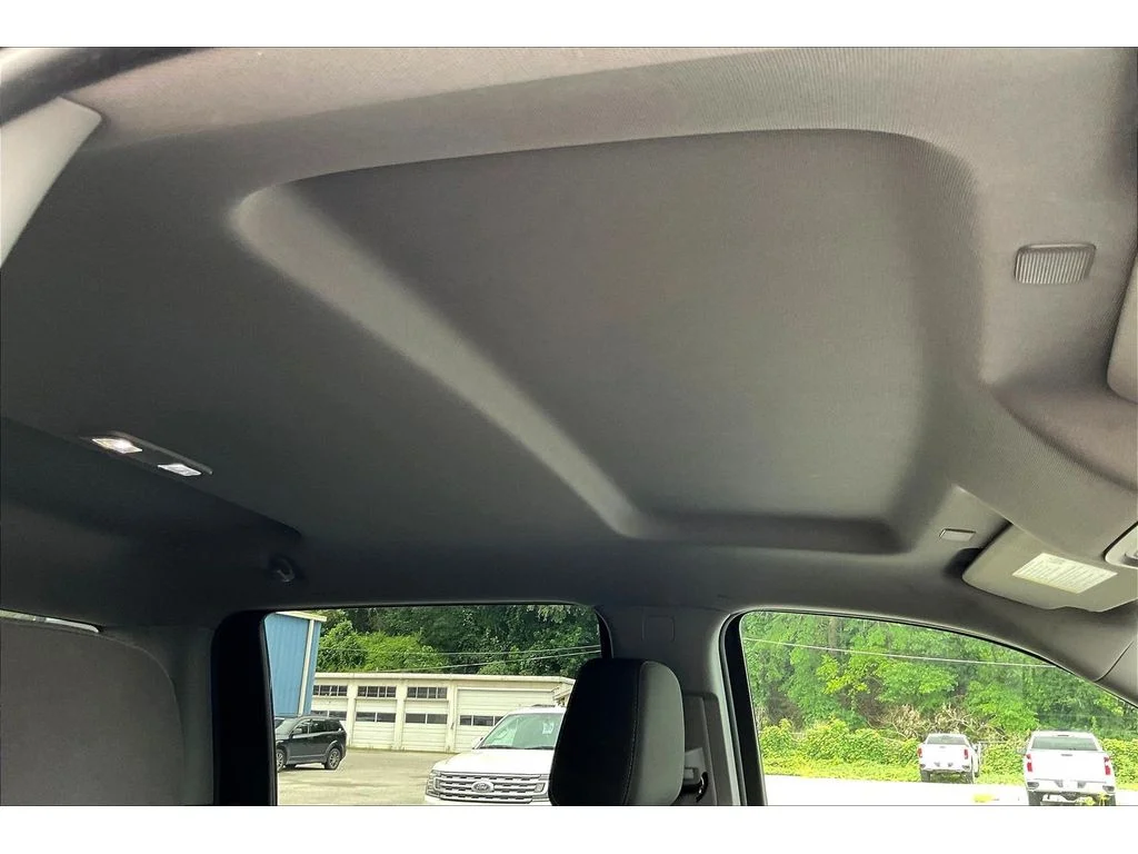 Used 2024 Summit White Chevrolet LT image 15