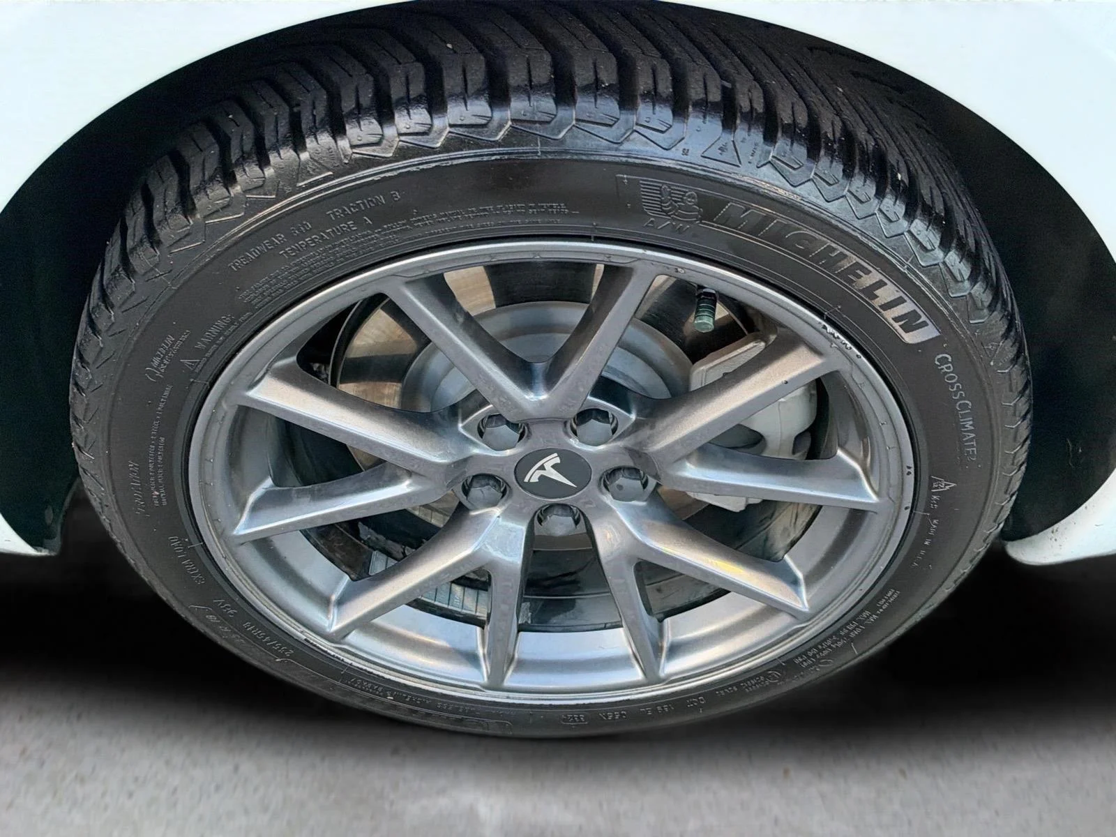 Used 2022  Tesla Long Range image 13