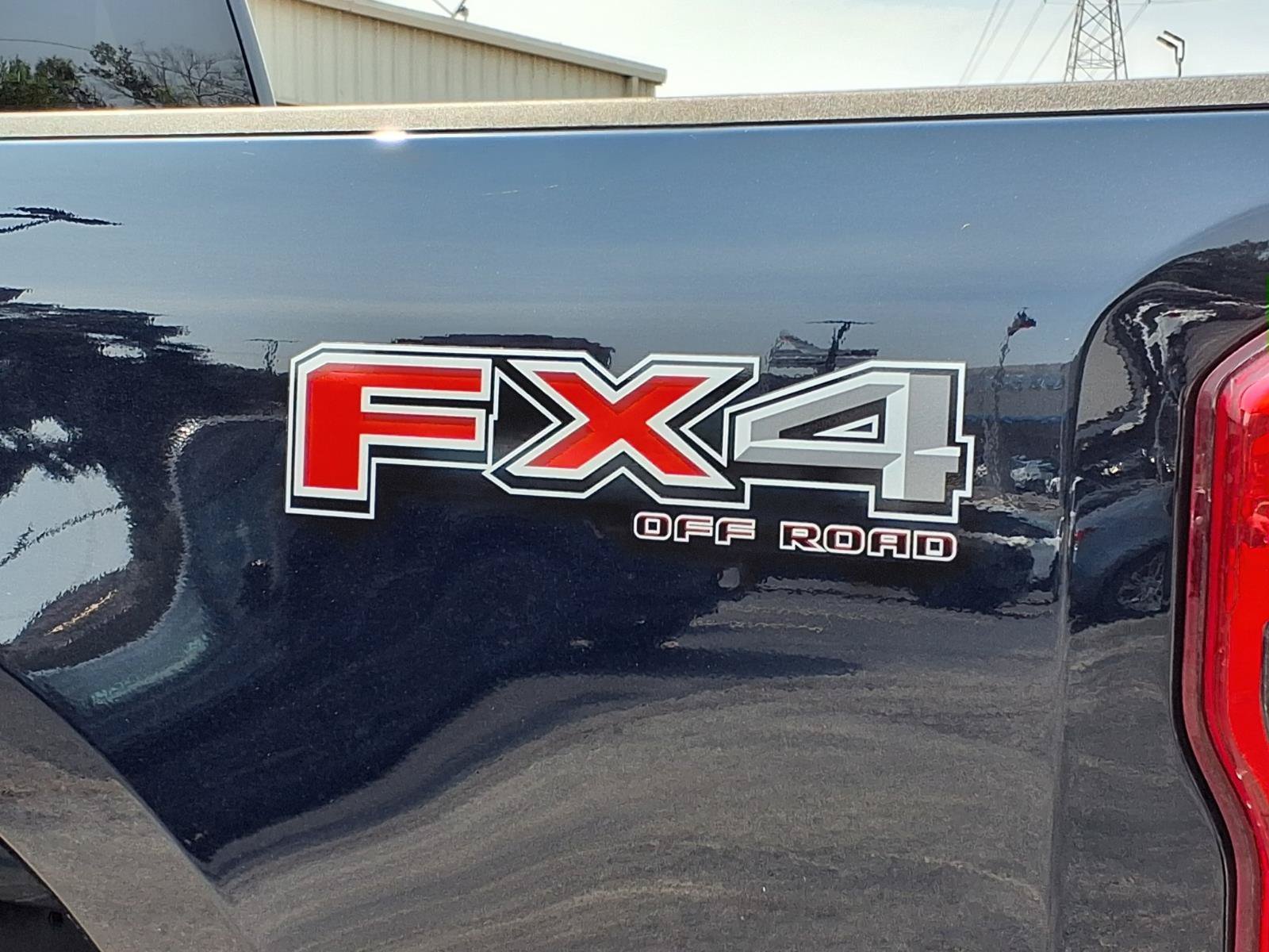 Used 2025 Blue Ford XL image 10