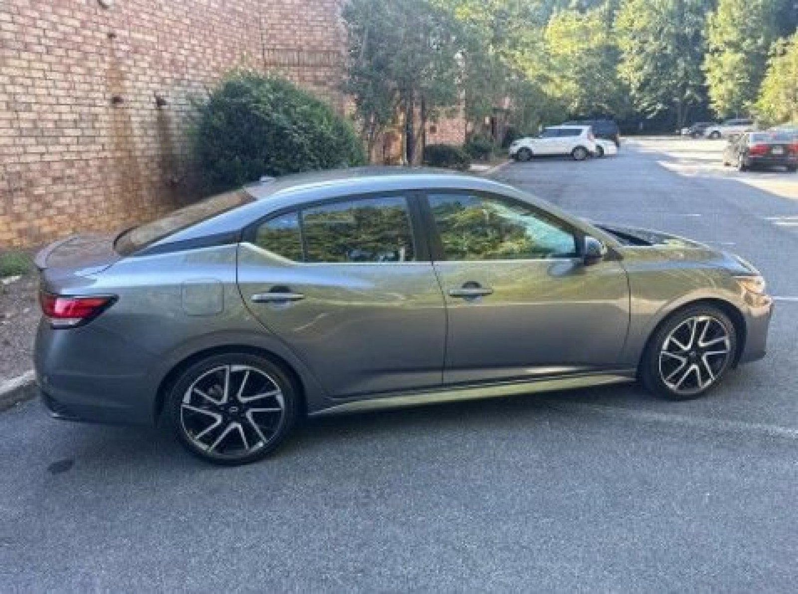Used 2025 Gun Metallic Nissan SR image 9