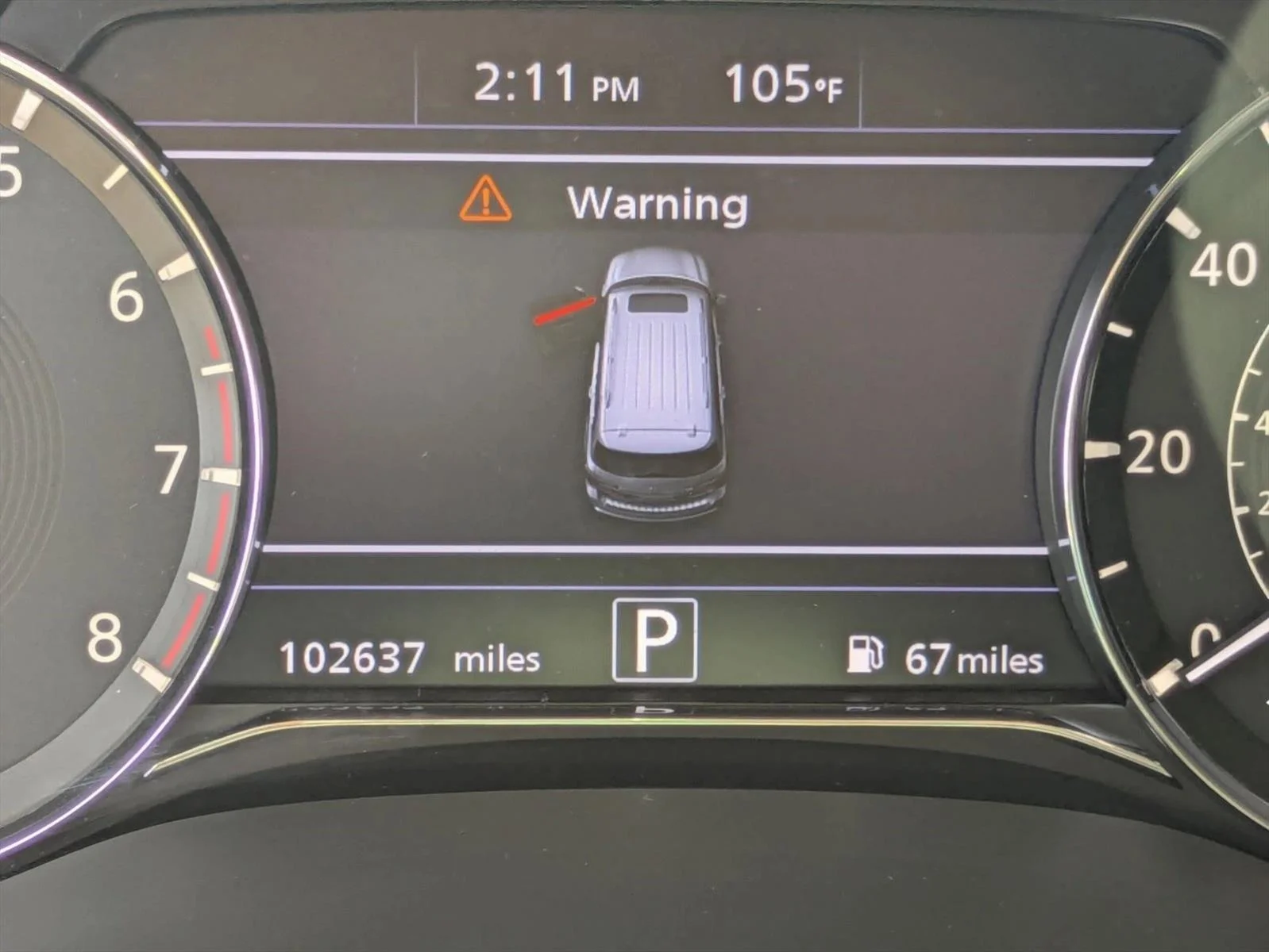 Used 2021 Coulis Red INFINITI LUXE image 10