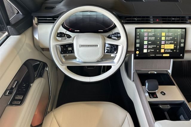 New 2026 Amethyst Grey Purple in Gloss finish Land Rover SE image 13