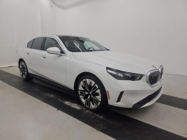 2026 BMW 5 Series's photo