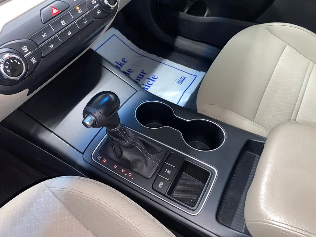 Used 2017 Purple Kia LX image 19