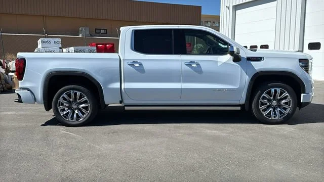 2026 GMC Sierra 1500 Denali - Photo 2