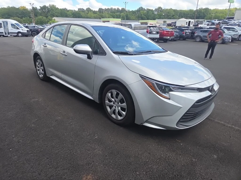 Used 2025 Silver Toyota LE image 16