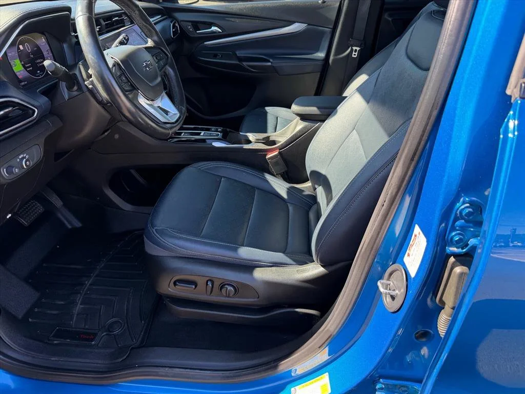 Used 2022 Blue Chevrolet Premier image 13