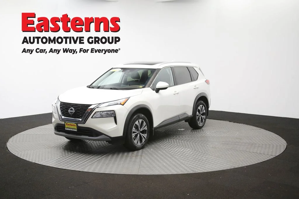 Used 2023 White Nissan SV image 58