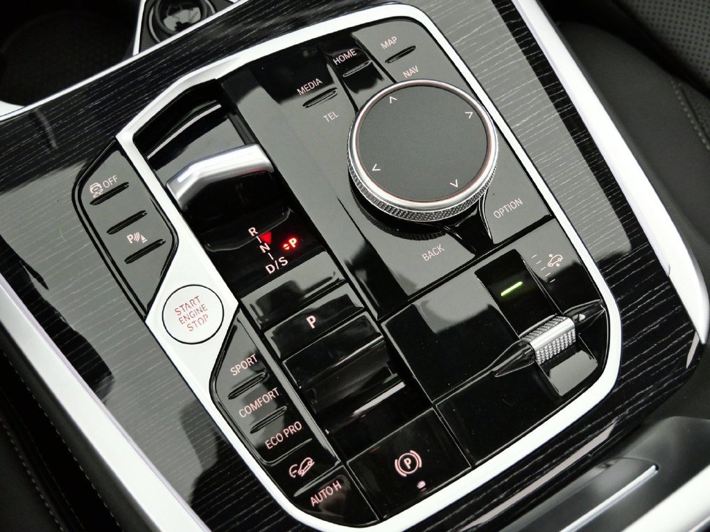 2026 BMW X7 40i - Photo 48