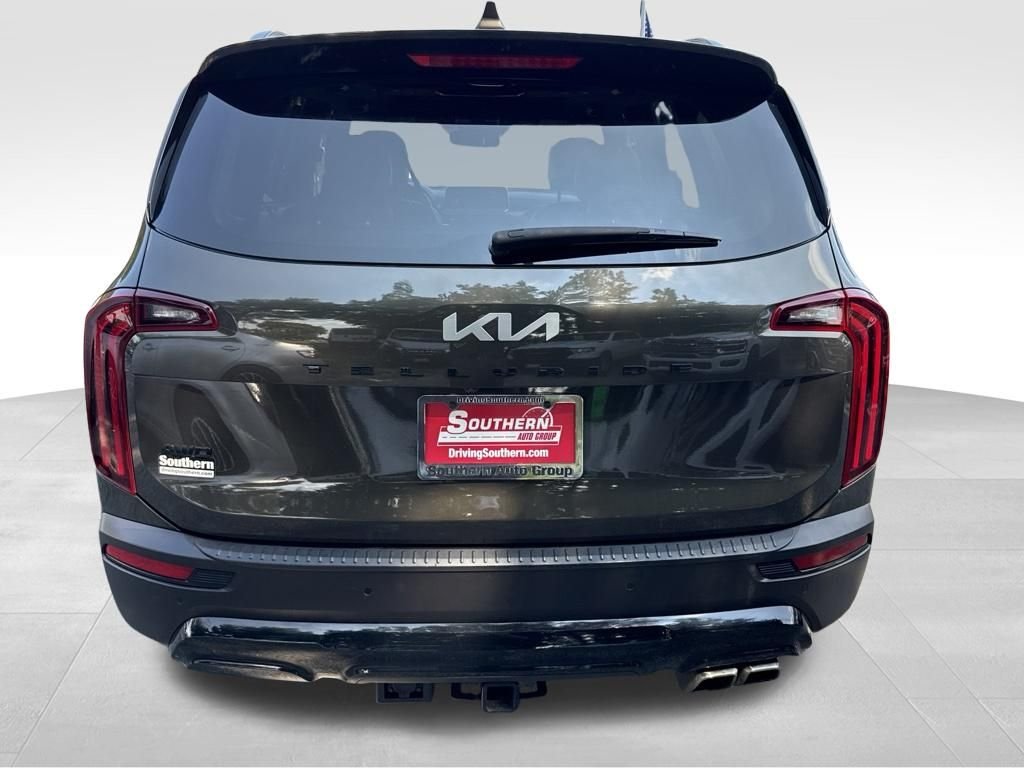 Used 2022 Green Kia SX image 4