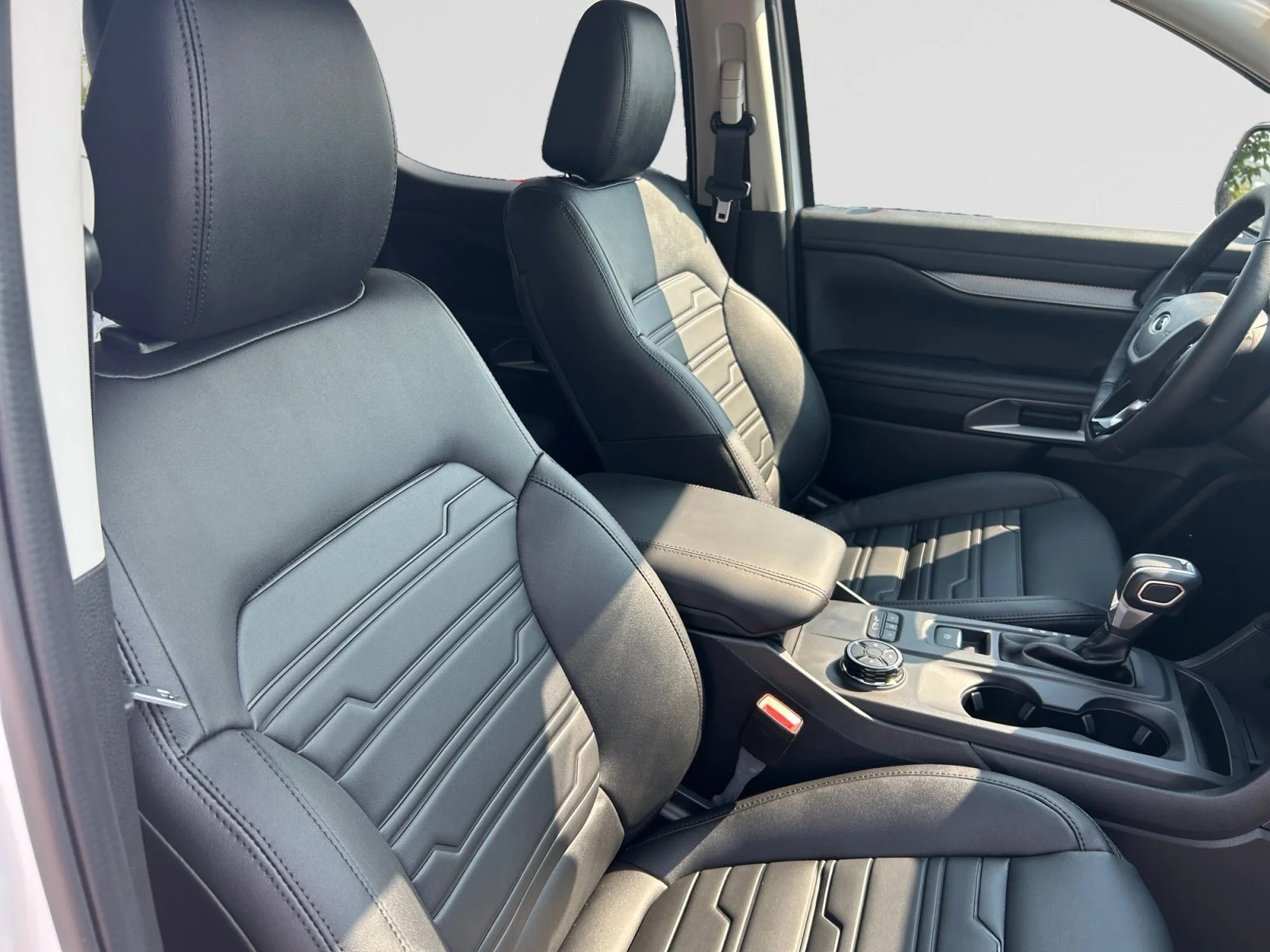 New 2026 Oxford White Ford Lariat image 12