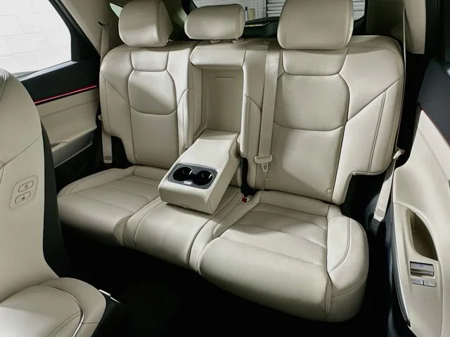 New 2027 Genesis GV70 2.5T Select
