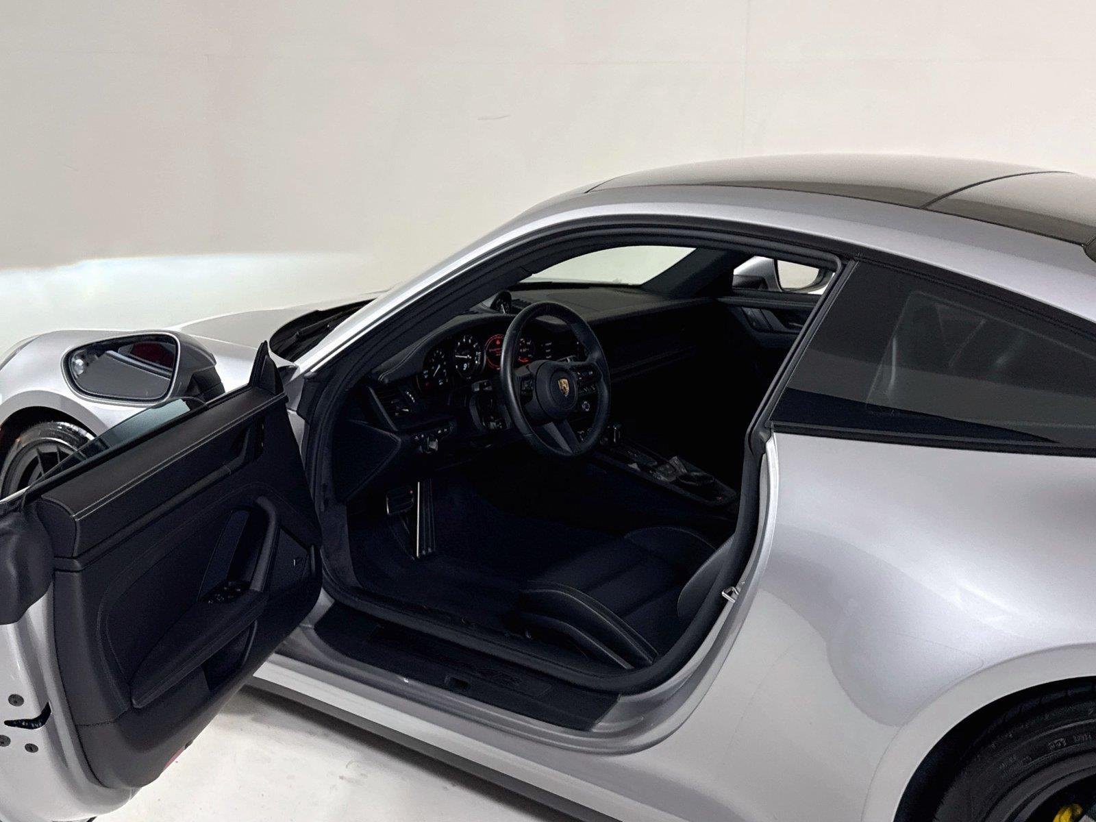 Used 2024 GT Silver Metallic Porsche Carrera GTS | Ceramic Brakes | Ventilated Seats | Only 4K Miles image 11
