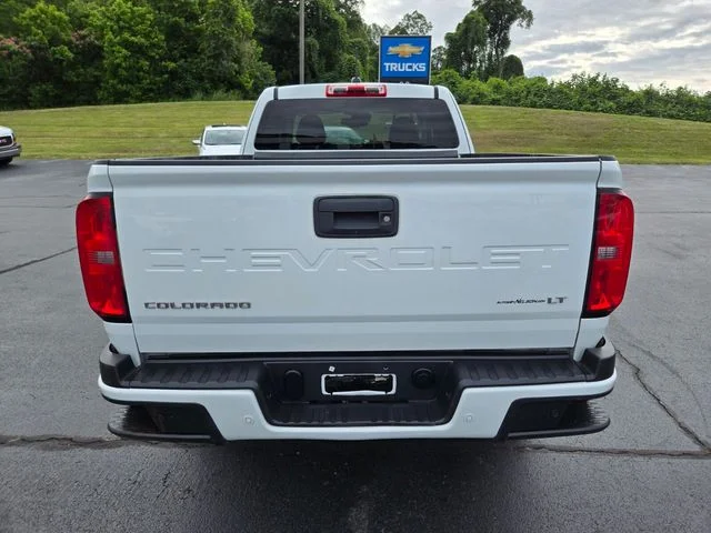 Used 2022 White Chevrolet LT image 7