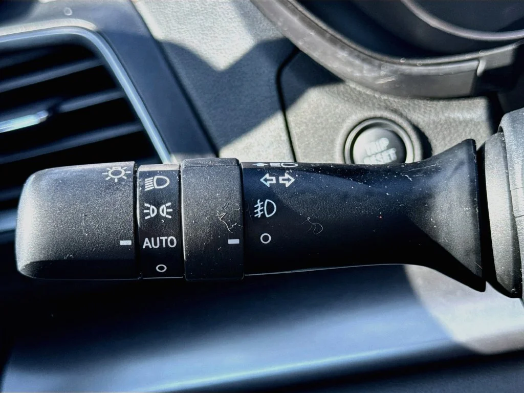 Used 2018 Gray Subaru 2.0i Limited image 13