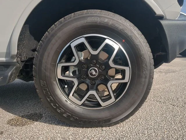 New 2026 Avalanche Gray Ford Badlands® image 11