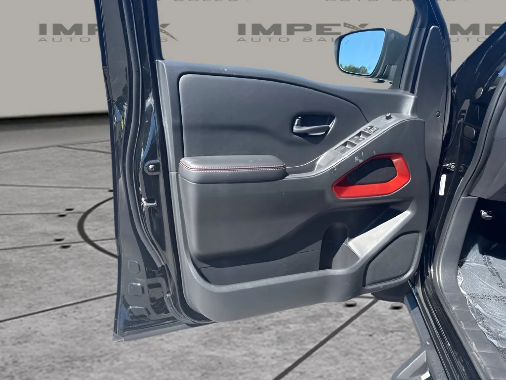 Used 2026 Black Nissan PRO-4X image 22