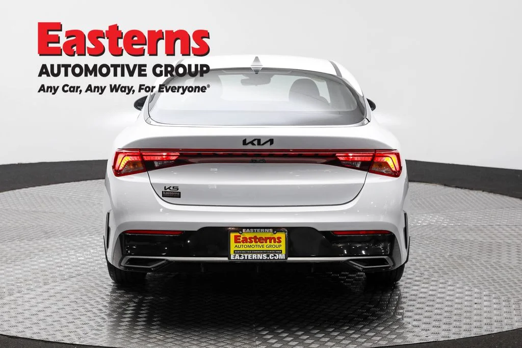 Used 2023 White Kia LXS image 6