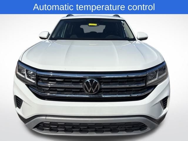 Used 2023 White Volkswagen 2.0T SE w/Technology image 2