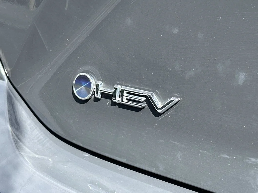 Certified Used 2025  Toyota SE image 11