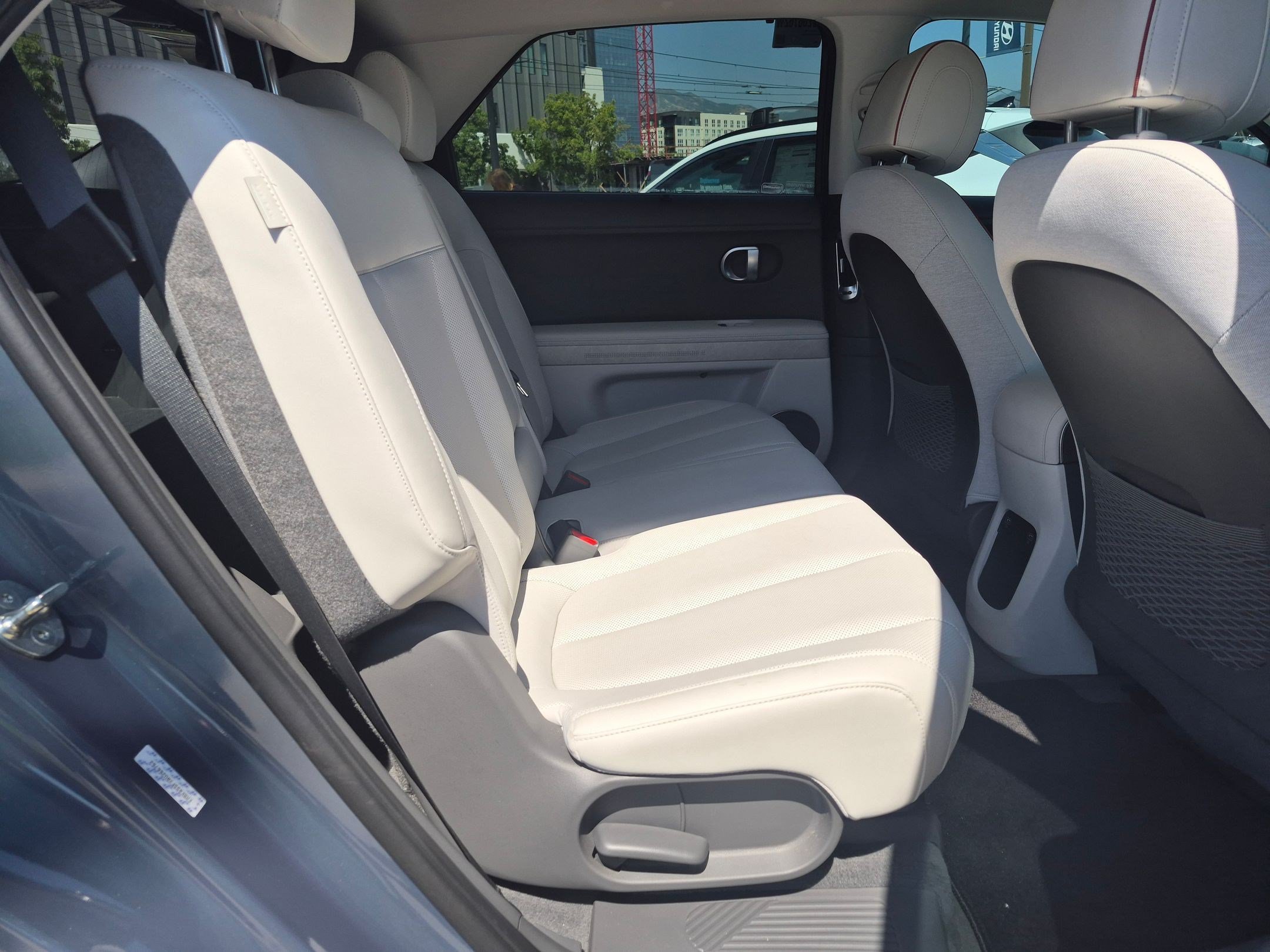 2024 Hyundai IONIQ 5 Limited - Photo 30