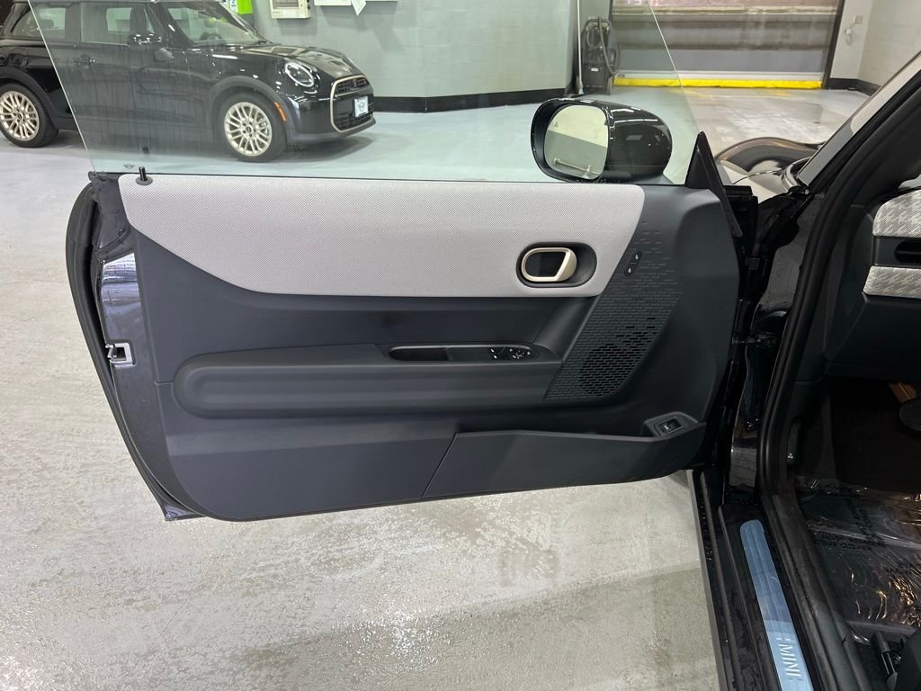 2025 MINI Hardtop 2 Door S - Photo 10