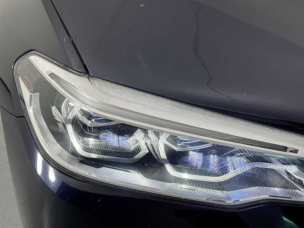 Used 2017 Carbon Black Metallic BMW 540i image 41