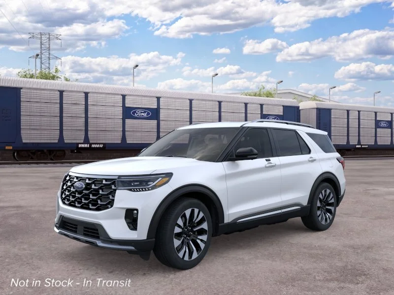 New 2026 Star White Metallic Tri-Coat Ford Platinum™ image 1