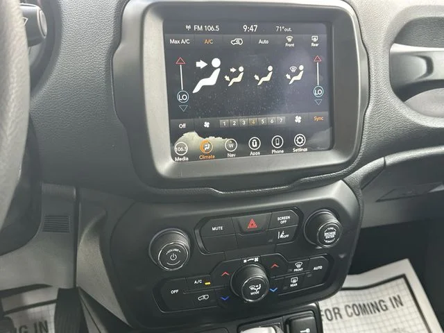Used 2023 Black Jeep Latitude image 18