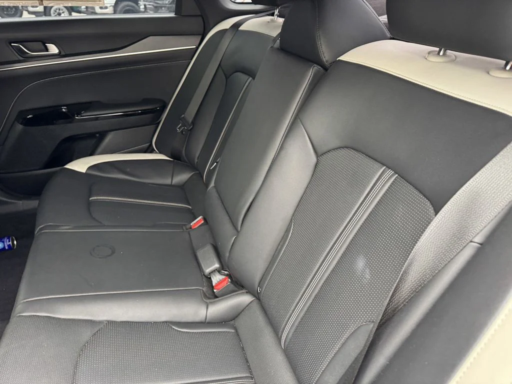 Used 2025 Gray Kia GT-Line image 10