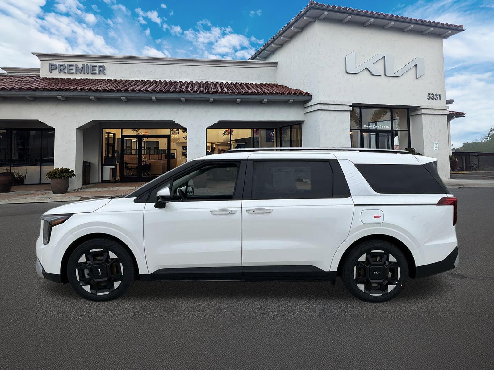 New 2026 Snow White Pearl Kia EX image 5