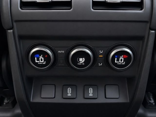 New 2026 Woolstone Green Land Rover X-Dynamic SE image 43