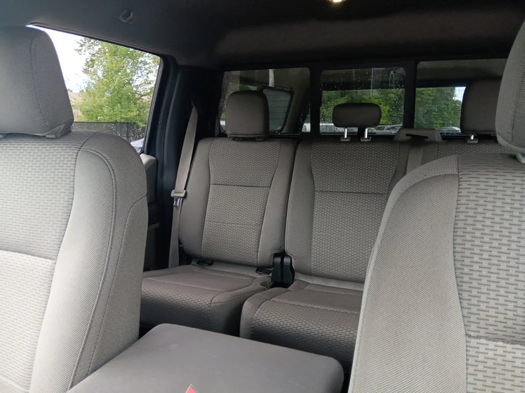 Used 2016 Blue Jeans Metallic Ford XLT image 29