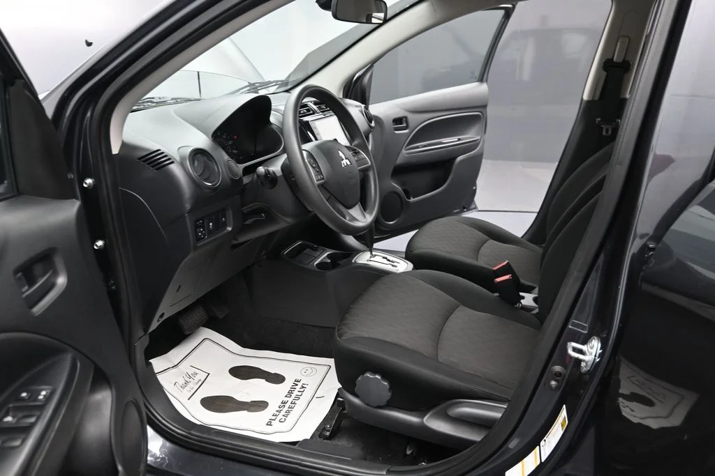 Used 2024  Mitsubishi ES image 13