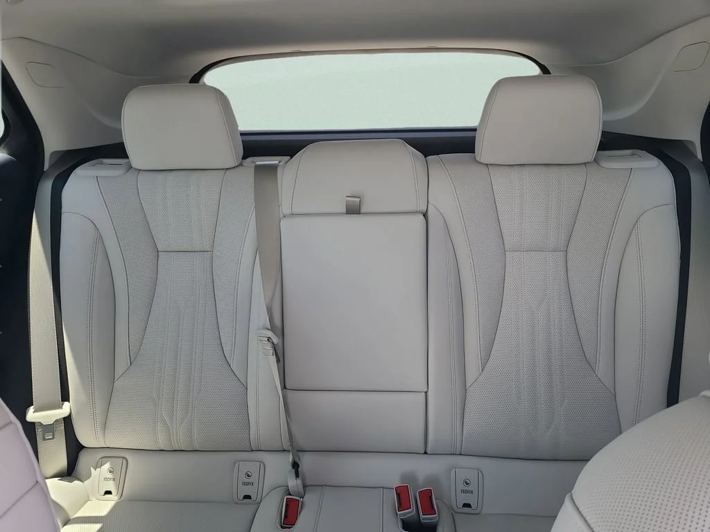 New 2026 Iridescent White Tricoat Buick Avenir image 10