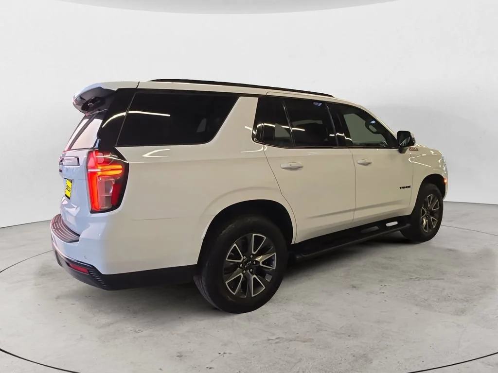 Used 2024 Summit White Chevrolet Z71 image 5