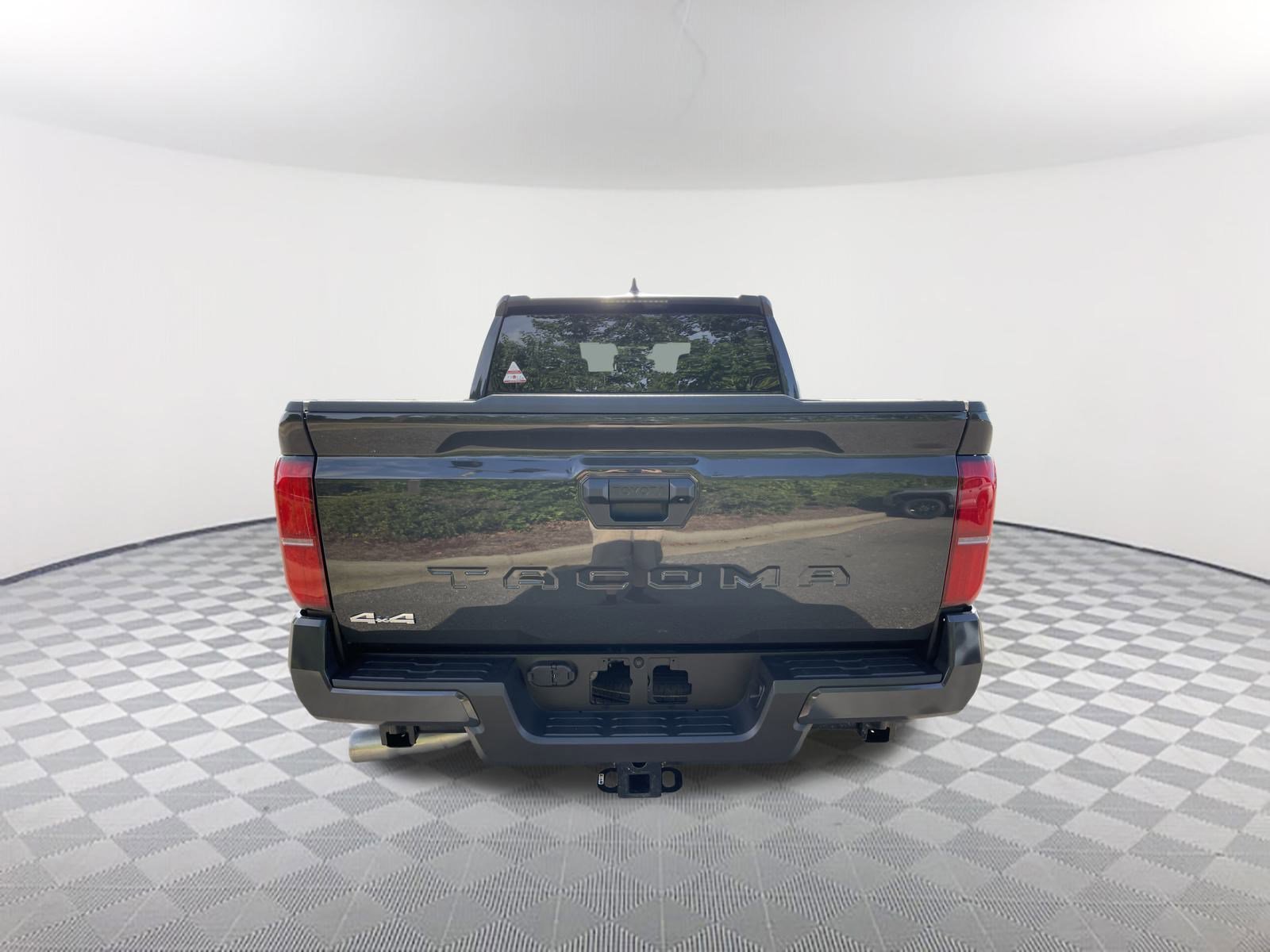 2025 Toyota Tacoma SR5 - Photo 17
