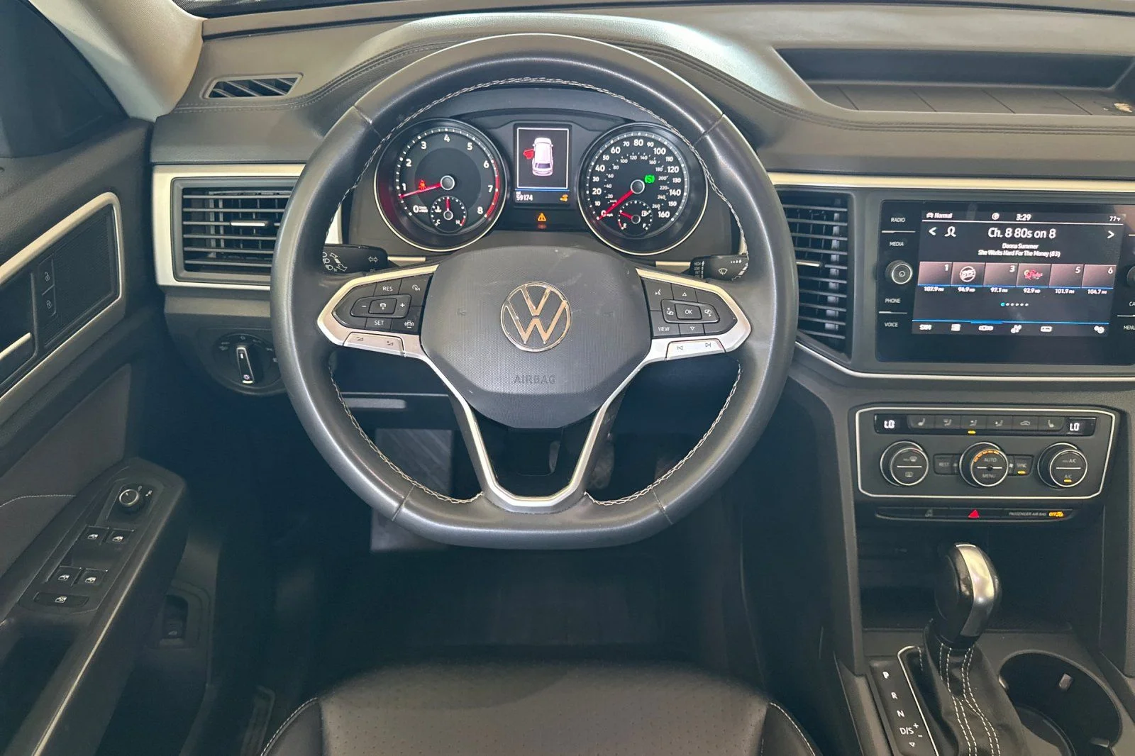 Used 2021 Gray Volkswagen 3.6L V6 SE w/Technology image 14